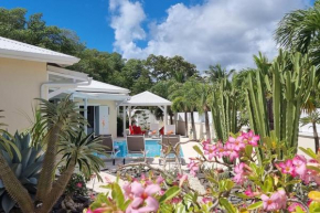 NAiA piscine acces lagon et plage
